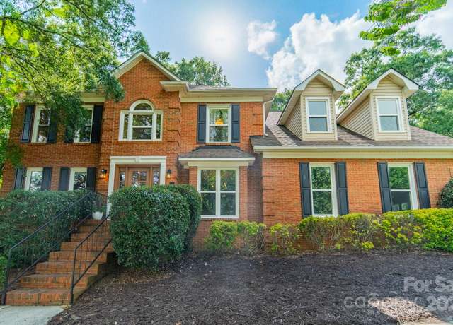 Property at 10424 Wyndham Forest Dr, Charlotte, NC 28277, 5 beds, 2.5 baths