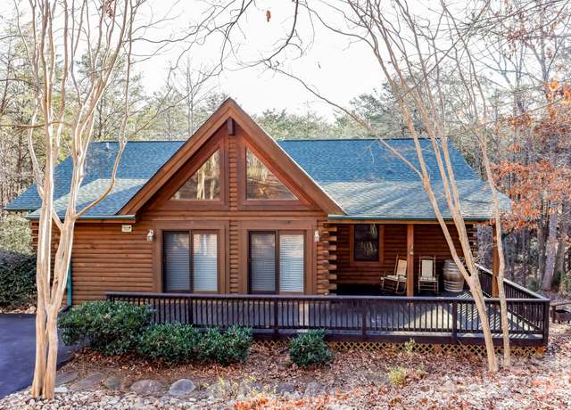 Property at 134 Mcdaniel Ct, Lake Lure, NC 28746, 3 beds, 3 baths