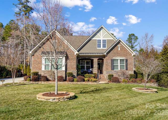 Property at 215 Wesley Manor Dr, Matthews, NC 28104, 5 beds, 4.5 baths