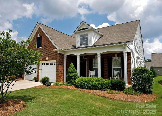 Property at 6310 Highland Commons Rd, Charlotte, NC 28269, 3 beds, 3 baths