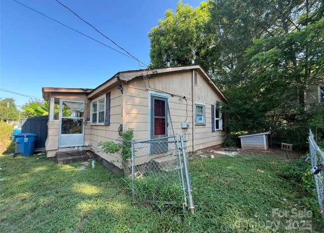 Property at 108 W Spruce St, Forest City, NC 28043, 2 beds, 1 bath
