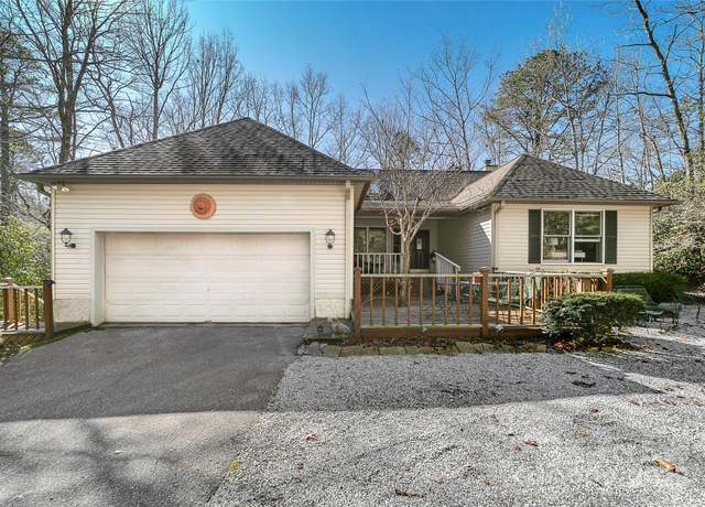 Property at 30 Tala Ct, Brevard, NC 28712, 3 beds, 2 baths