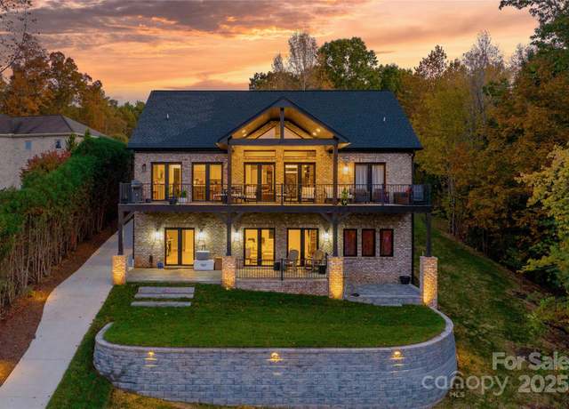 Property at 6233 Riviera Run Estates Dr, Hickory, NC 28601, 4 beds, 4 baths