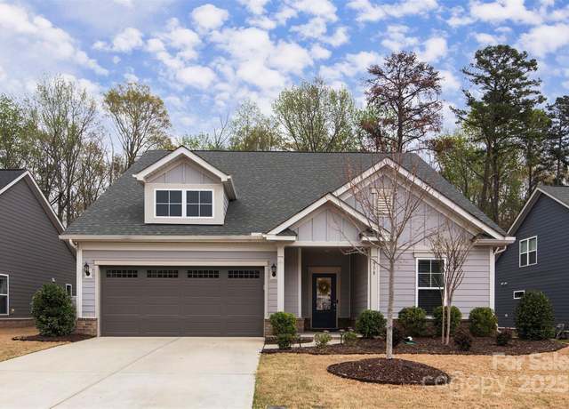 Property at 938 Moose Trl, Matthews, NC 28104, 3 beds, 2 baths