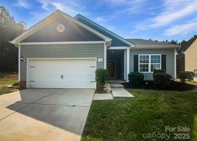 Property at 4122 Munson Dr, Charlotte, NC 28215, 3 beds, 2 baths
