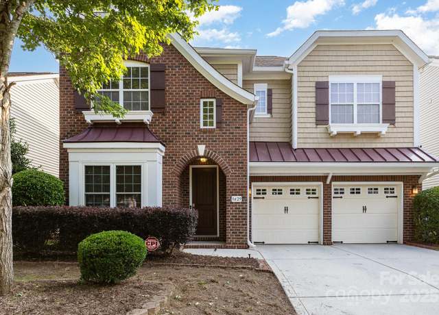Property at 9429 Ridgeforest Dr, Charlotte, NC 28277, 4 beds, 2.5 baths