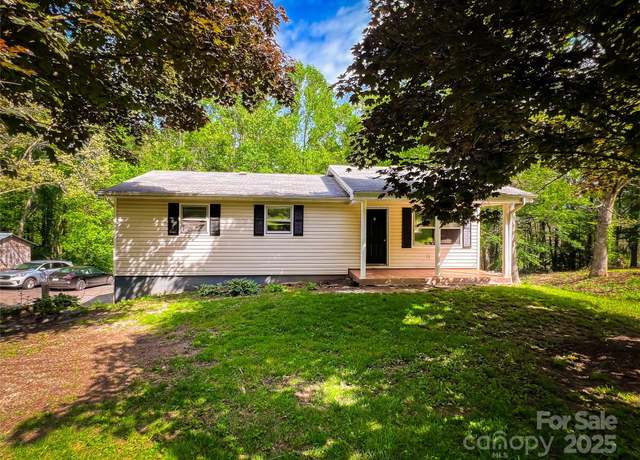 Property at 99 Boone St, Spruce Pine, NC 28777, 3 beds, 1 bath
