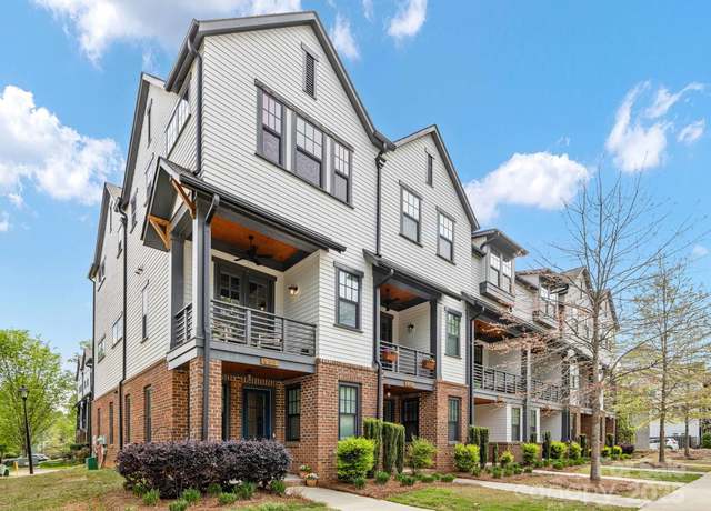 Property at 933 E 36th St, Charlotte, NC 28205, 3 beds, 3.5 baths