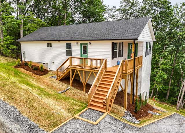Property at 430 Hague Dr, Columbus, NC 28722, 3 beds, 2 baths