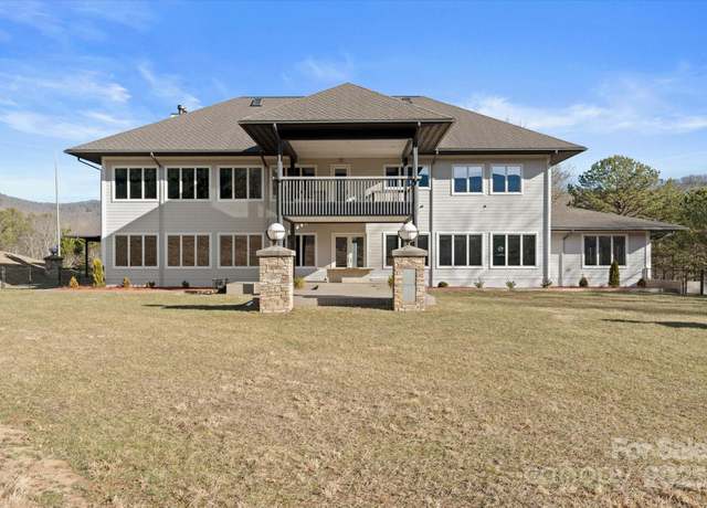 Property at 151 Pine Ridge Rd, Burnsville, NC 28714, 4 beds, 5.5 baths