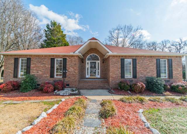 Property at 3447 Nestling Ln, Fort Mill, SC 29708, 3 beds, 2 baths