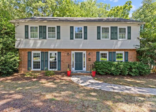Property at 2917 Rustic Ln, Charlotte, NC 28210, 4 beds, 2.5 baths