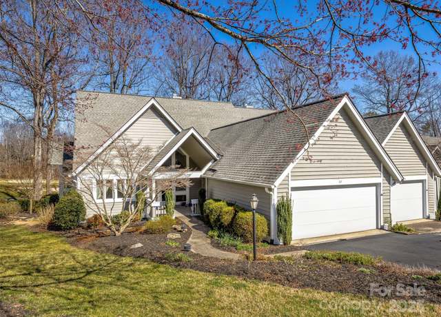 Property at 132 Overlook Dr, Flat Rock, NC 28731, 4 beds, 3 baths