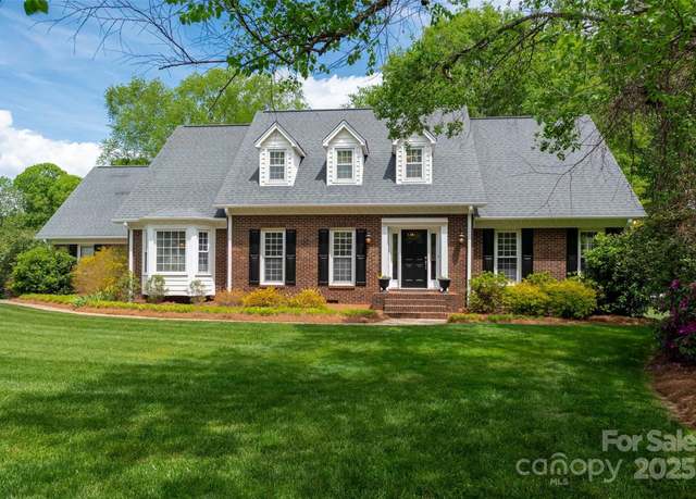 Property at 2382 Erika Ln, Gastonia, NC 28056, 4 beds, 2.5 baths