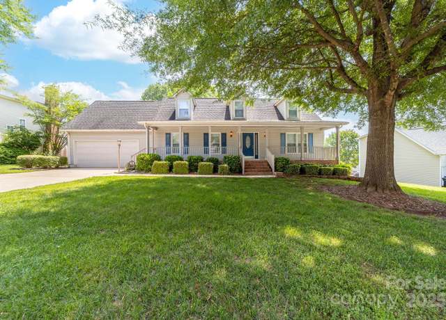 Property at 13223 Willow Breeze Ln, Huntersville, NC 28078, 4 beds, 2.5 baths