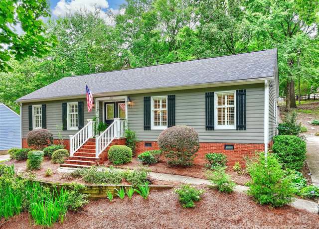 Property at 1230 Somersby Ln, Matthews, NC 28105, 3 beds, 2 baths