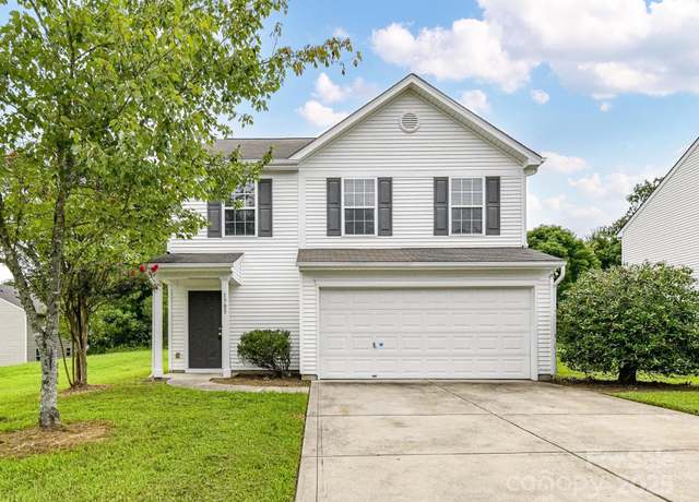 Property at 1705 Ledson Ct, Charlotte, NC 28214, 4 beds, 2.5 baths