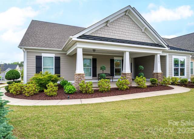Property at 13103 Union Square Dr, Huntersville, NC 28078, 4 beds, 3 baths
