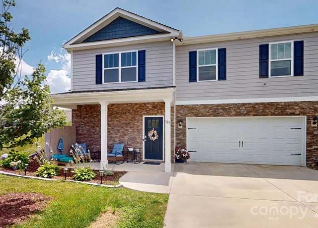 Property at 183 Marathon Ln, Candler, NC 28715, 4 beds, 2.5 baths