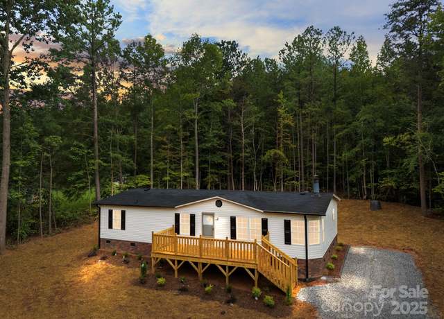 Property at 302 Forest Winds Dr, Salisbury, NC 28144, 3 beds, 2 baths