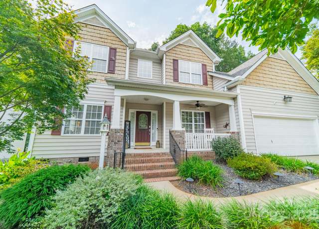 Property at 6327 Stephens Grove Ln, Huntersville, NC 28078, 4 beds, 3 baths