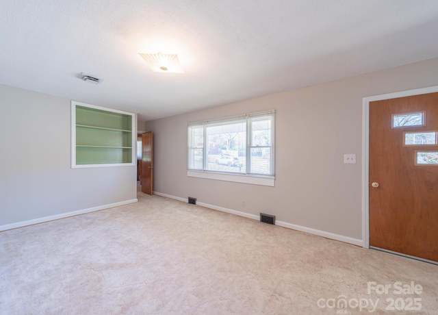 Property at 2310 Clay St, Kannapolis, NC 28083, 3 beds, 1 bath