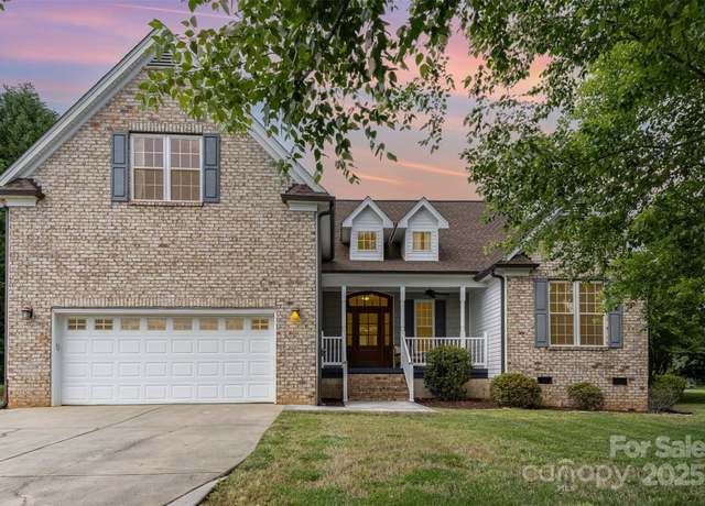 Property at 14807 Middlesborough Dr, Matthews, NC 28104, 3 beds, 3 baths