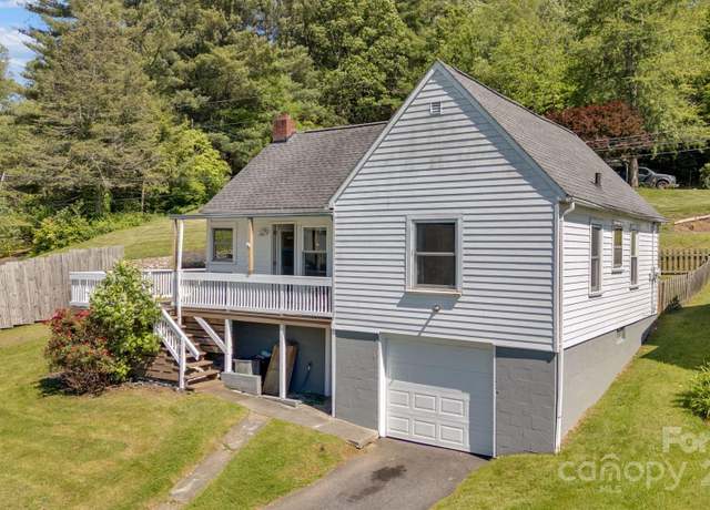 Property at 202 Hillside Dr, Burnsville, NC 28714, 2 beds, 1 bath