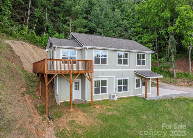 Property at 558 Liner Cove Rd, Waynesville, NC 28786, 3 beds, 3 baths
