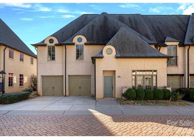 Property at 8812 Provence Village Ln, Charlotte, NC 28226, 4 beds, 2.5 baths