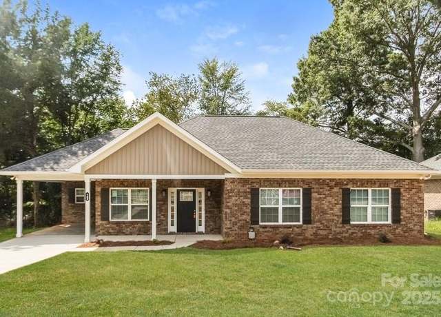 Property at 153 Ole Eastpointe Dr, York, SC 29745, 3 beds, 2.5 baths