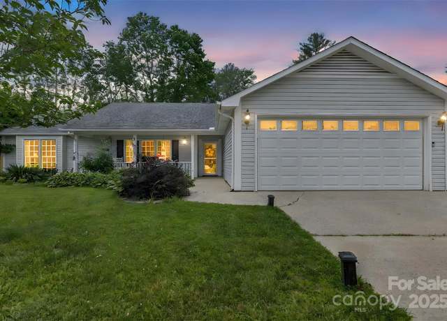 Property at 60 Southchase Dr, Fletcher, NC 28732, 3 beds, 2 baths