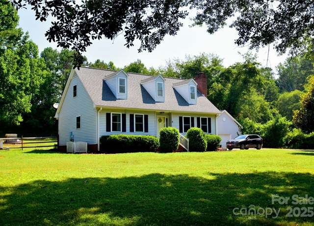 Property at 305 Rutledge Rd, Mount Holly, NC 28120, 3 beds, 2 baths
