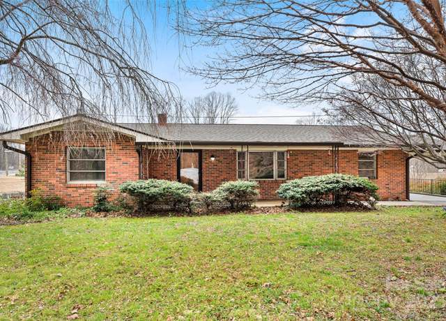 Property at 212 Deavor Rd, Pisgah Forest, NC 28768, 4 beds, 2.5 baths