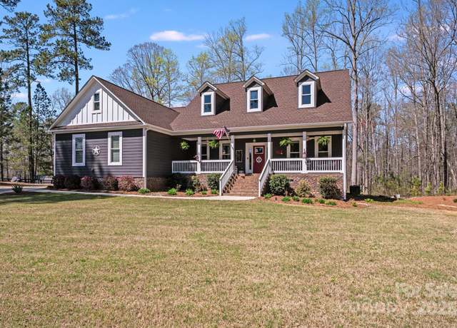 Property at 1016 Secretariat Dr, York, SC 29745, 4 beds, 3 baths