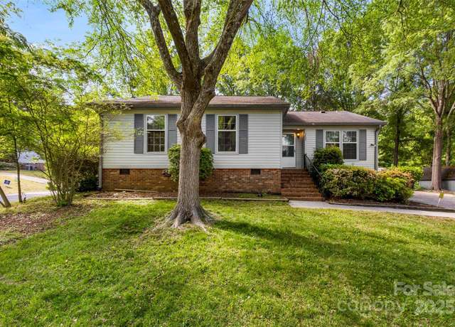 Property at 9640 Heartwood Ln, Mint Hill, NC 28227, 3 beds, 2 baths