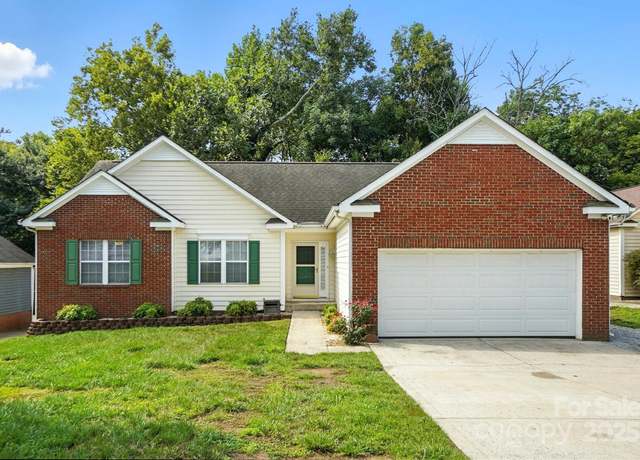 Property at 11531 Kempsford Dr, Charlotte, NC 28262, 3 beds, 2 baths