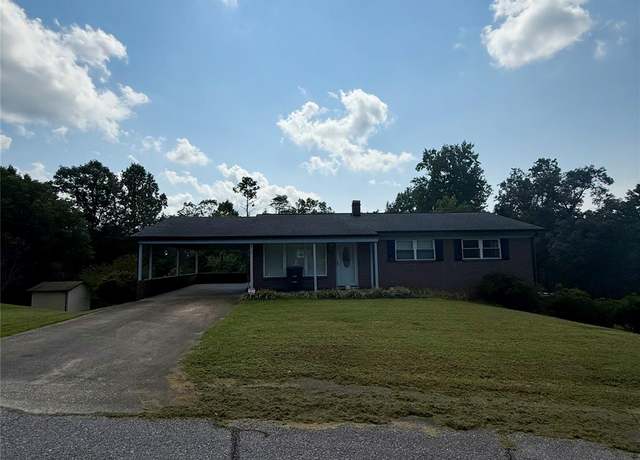 Property at 815 Tron Ave NW, Valdese, NC 28690, 4 beds, 2.5 baths