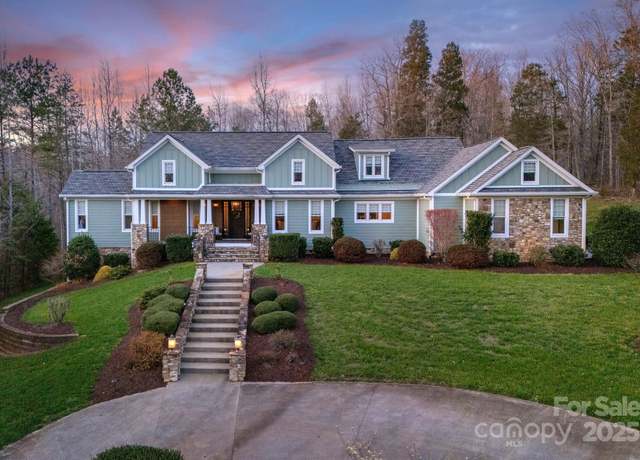 Property at 1426 Merrimont Ave, Kings Mountain, NC 28086, 4 beds, 4.5 baths