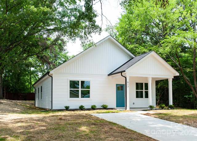 Property at 617 English St, Monroe, NC 28110, 3 beds, 2 baths