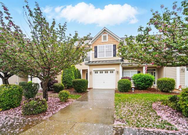 Property at 310 Rose Garden Ct, Rock Hill, SC 29732, 2 beds, 2.5 baths