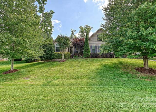 Property at 4018 Harmattan Dr, Denver, NC 28037, 4 beds, 3 baths