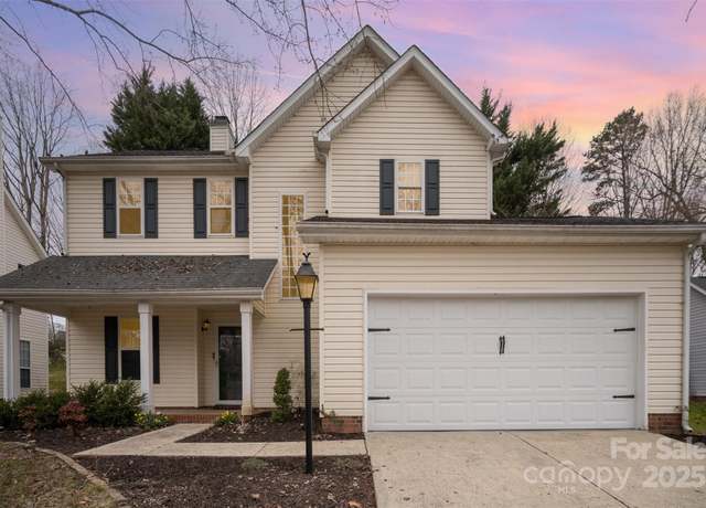 Property at 6027 Edinmeadow Ln #29, Charlotte, NC 28269, 3 beds, 2.5 baths