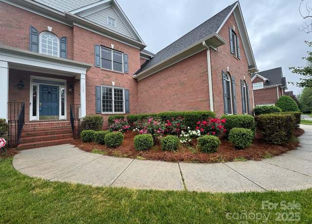 Property at 15009 Lisha Ln, Charlotte, NC 28277, 5 beds, 4 baths
