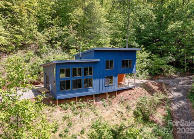 Property at 83 Mount Airy Rd, Marshall, NC 28753, 2 beds, 2 baths