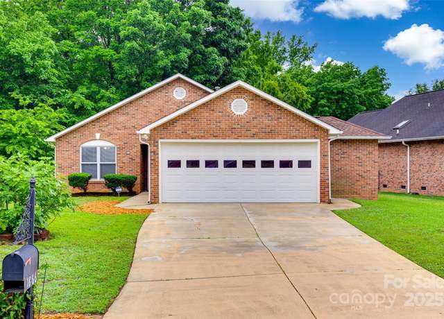 Property at 1866 Charter Dr, Rock Hill, SC 29732, 3 beds, 2 baths