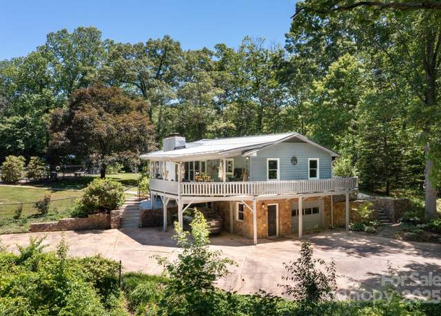 Property at 304 Big Cove Rd, Candler, NC 28715, 4 beds, 2.5 baths