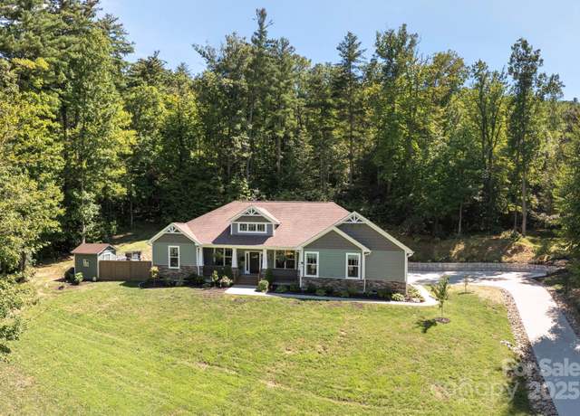 Property at 1329 Walnut Cove Rd, Hendersonville, NC 28739, 3 beds, 2.5 baths