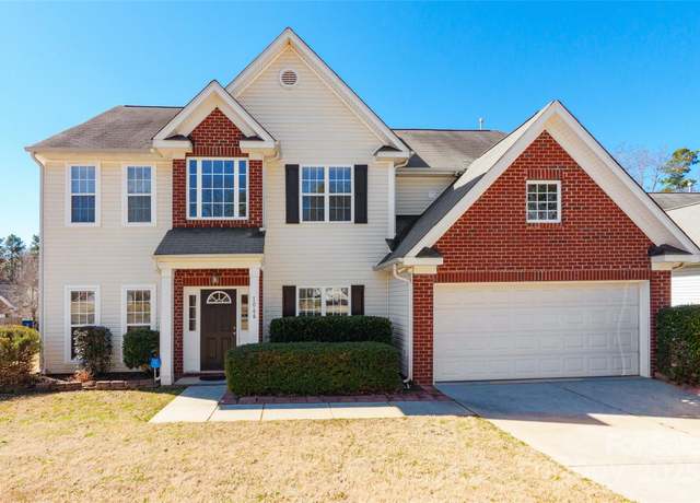 Property at 1066 Streamlet Way, Monroe, NC 28110, 5 beds, 3 baths