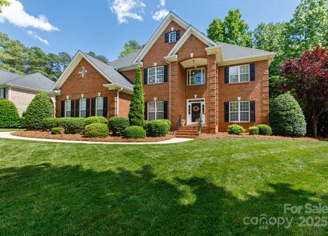 Property at 905 Patricians Ln, Wesley Chapel, NC 28110, 4 beds, 3.5 baths